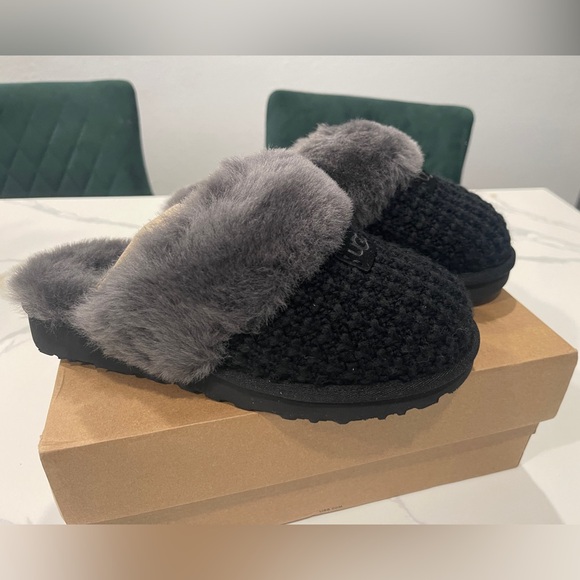 UGG cozy slipper Black size 6 - Picture 2 of 6